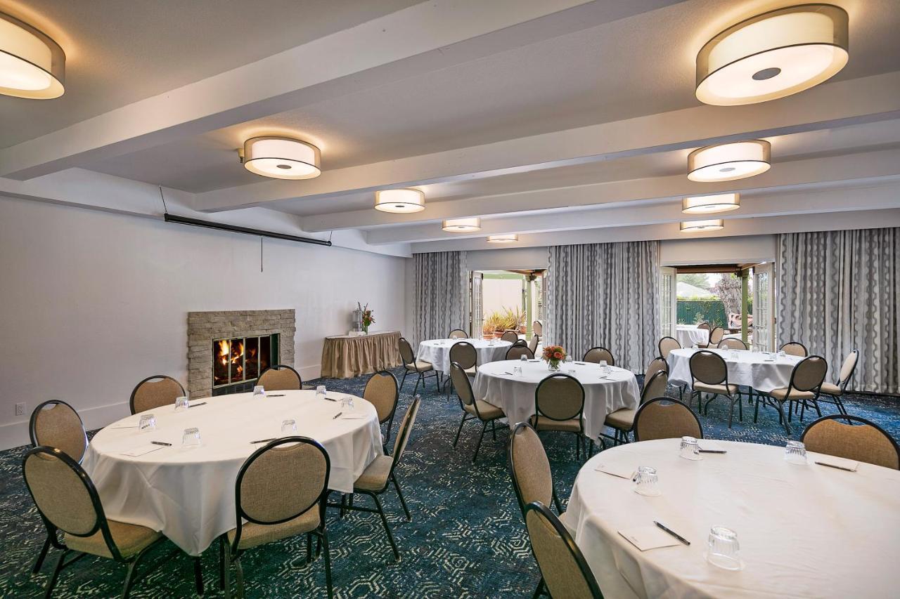 Half Moon Bay Lodge מראה חיצוני תמונה